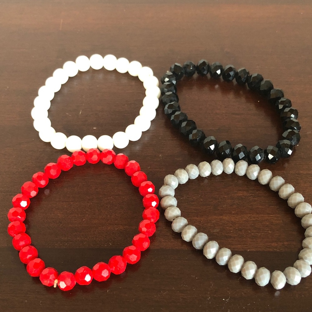 Faceted beads stretch bracelets lot